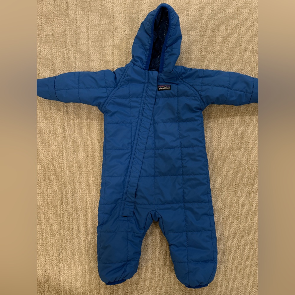 Patagonia Baby Blue Quilted Puffer Jacket Bunting with Hood, Reversible like new